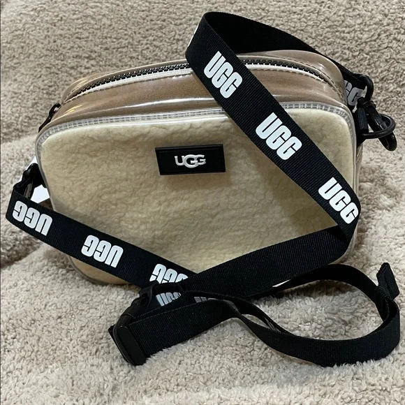 UGG NWT Cream Shearling Crossbody Bag with Black Strap and Ugg Storage Bag - Picture 4 of 8